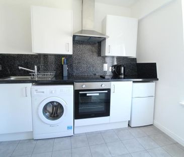 Carmelite Street, Top Floor, AB11 - Photo 4