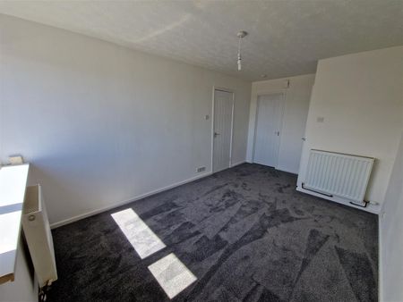 1 bed flat to rent in Bramwell Road, Sunderland, SR2 - Photo 3