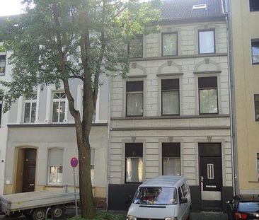 **ZUR ZEIT VERMIETET** Schöne möblierte Maisonette-Wohnung in Krefeld, Wohnen auf Zeit möglich - Foto 3