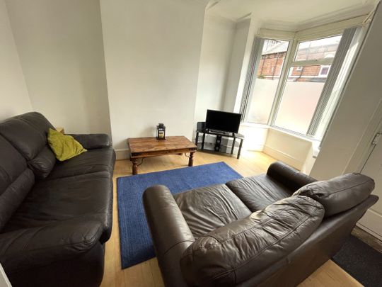 4 bedroom house share to rent - Photo 1