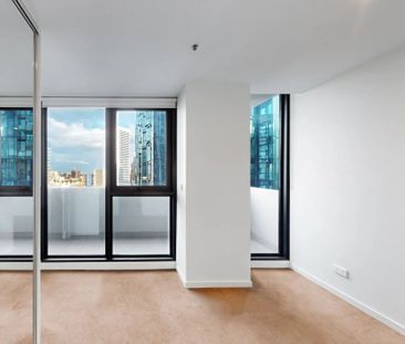 2 Bedroom Apartment in the Heart of the City!! - Photo 4