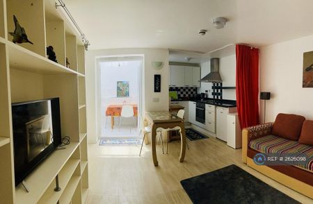 1 bedroom flat to rent - Photo 2