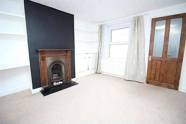 2 bedroom terraced house to rent - Photo 1