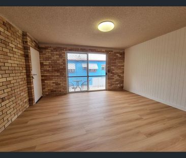 CENTRAL LOCATION CLOSE TO HOSPITAL AND SHOPPING SQUARE - AVAILABLE ... - Photo 3