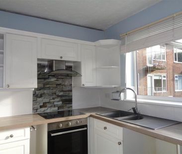 2 bedroom flat to rent - Photo 5