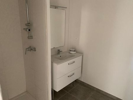 Location Appartement 3 pièces 58m² PERPIGNAN 66000 - Photo 4