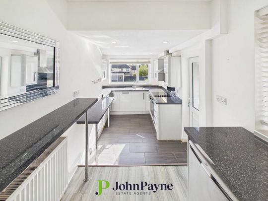 3 bedroom semi-detached house to rent - Photo 1