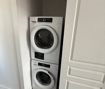 1 bed plus den downtown - Photo 1
