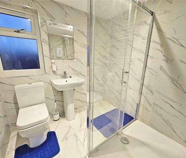 Board School Road, Woking, Surrey, GU21 - Photo 5