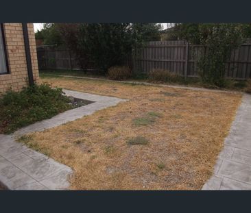 12 James Austin Way, Seabrook, Vic 3028 - Photo 3