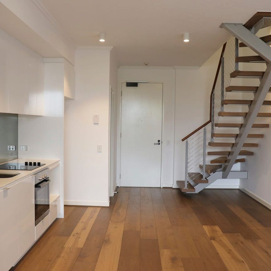 Stylish and Modern Apartment in Guildford - Photo 1
