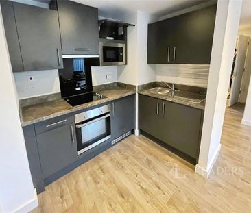 1 bedroom flat to rent - Photo 6