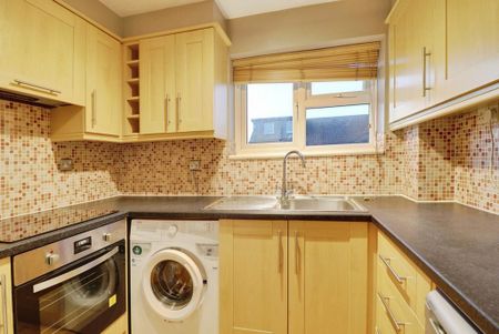 1 bedroom flat to rent - Photo 5