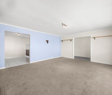 This well-presented 3-bedroom home is ideally located in the heart ... - Photo 1