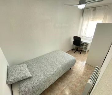 Calle del Platino, Madrid, Community of Madrid 28021 - Foto 1