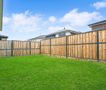 Stylish Single-Level Living - Photo 4