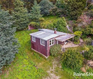 Neat Two-Bedroom Home - Photo 5