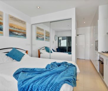 STUDIO GEM - LOCATED IN THE HEART OF SANDRINGHAM! - Photo 3