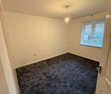 2 Bed - 326 Whitehall Road, Leeds - LS12 5NP - Professional - Photo 4