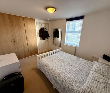 2 bedroom maisonette to rent - Photo 3