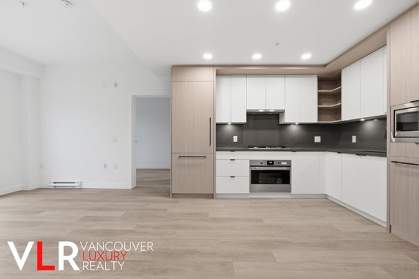 Condo in Vancouver East Side, BC - Photo 1