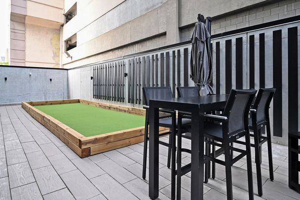 For Lease - 195 McCaul Street Unit# 1004, Toronto, Ontario - Photo 1