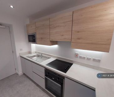 1 bedroom flat to rent - Photo 5