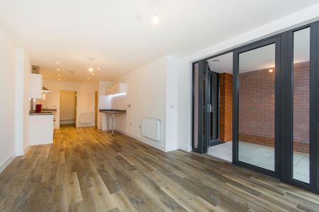 1 bedroom flat to rent - Photo 2