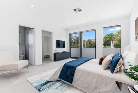 Ultra Modern 4 Bedroom Duplex - Photo 3