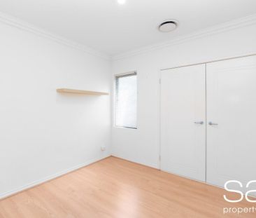 Effortless Living in the Heart of Karrinyup! - Photo 5