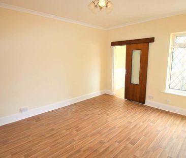 Aughton Road, Swallownest, Sheffield, Rotherham, S26 - Photo 3