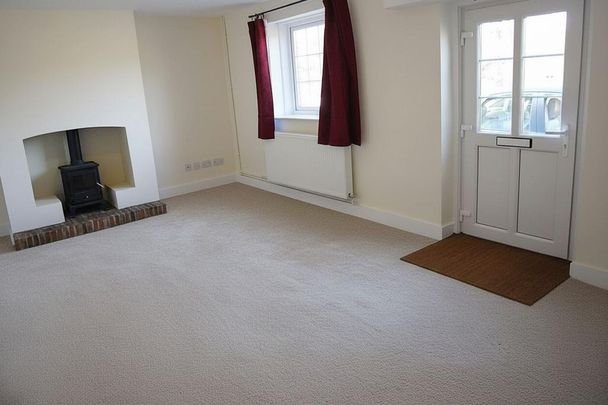 2 bedroom cottage to rent - Photo 1