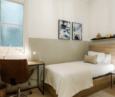 Room in a shared 4-bedroom apartment for rent in La Sagrada Família. - Photo 5
