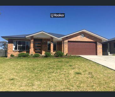 12 Stainfield Drive, Inverell, NSW 2360 - Photo 1