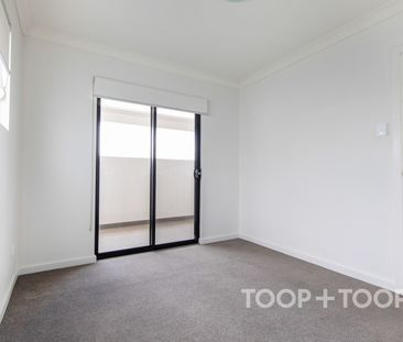 Modern Beachside Townhouse - Photo 6