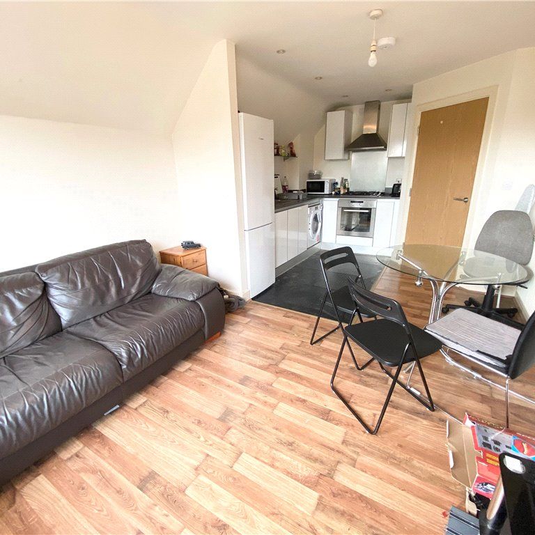 Vicarage Road, Egham, Surrey, TW20 9JN - Photo 1