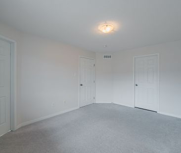 For Lease - 19 DUNDALK Private, Barrhaven, Ontario - Photo 2