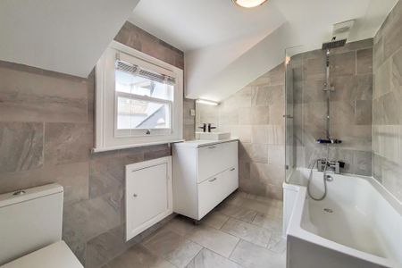 2 bedroom maisonette to rent - Photo 5