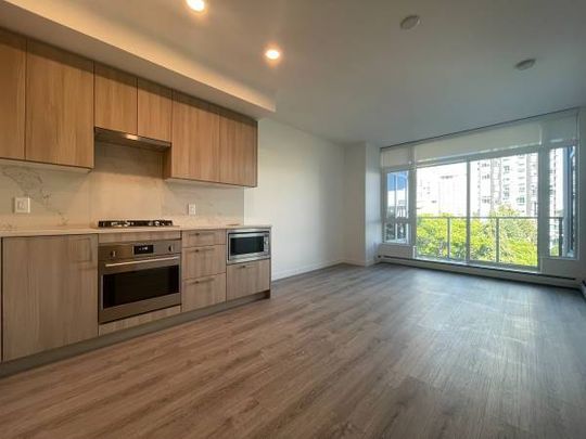 Surrey Central One Central Condo 1br/1ba For Rent - Photo 1