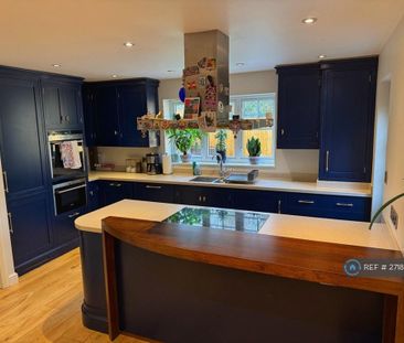 4 bedroom detached house to rent - Photo 5