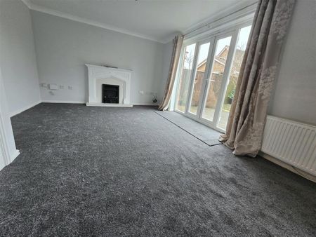 Churchfield Way, Ingleby Barwick, Stockton-On-Tees - Photo 2