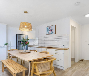 Beachside Bliss � Fully Furnished 3-Bedroom Apartment with Ocean Views - Photo 4