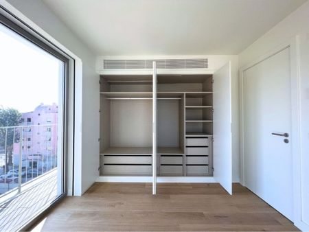 3 room luxury Flat for rent in Lisbon - Photo 4