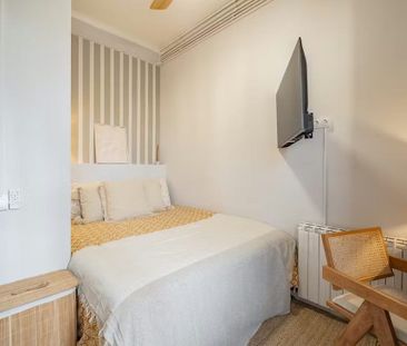 Carrer d'Aragó, Barcelona, Catalonia 08013 - Photo 3