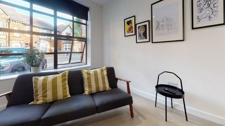 19 Frederick Street Flat 1 - Photo 2