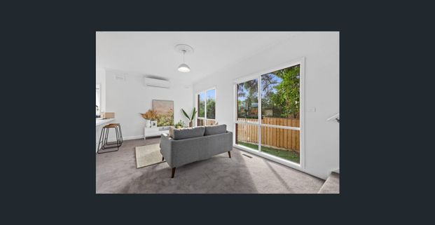 Prestigious Camberwell Family Home - Photo 1