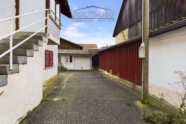 Appartement de 4,5 pièces au 1er avec entrée séparée - Foto 1