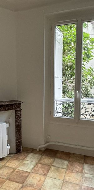 Location Appartement 1 pièce 14m² COURBEVOIE 92400 - Photo 1