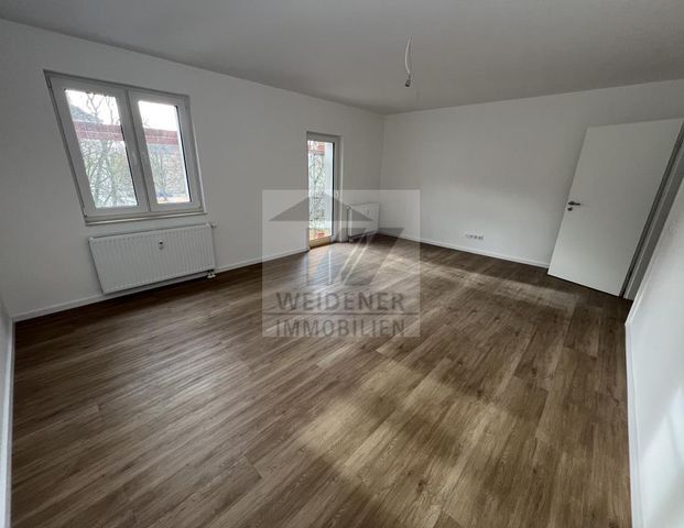 Exklusive 3 Zimmer Wohnung mit Balkon, Wanne und Dusche! Erstbezug nach Sanierung! - Foto 1