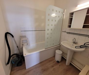 Location Appartement 1 pièce 25m² LILLE 59800 - Photo 4